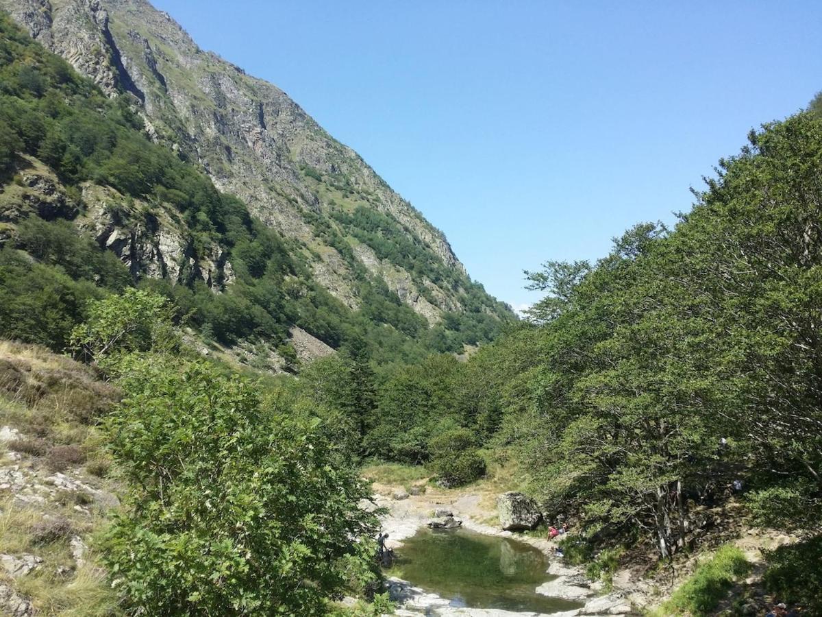 Appartement T2 4 Personnes Wifi Et Climatisation Bagnères-de-Luchon Exteriör bild