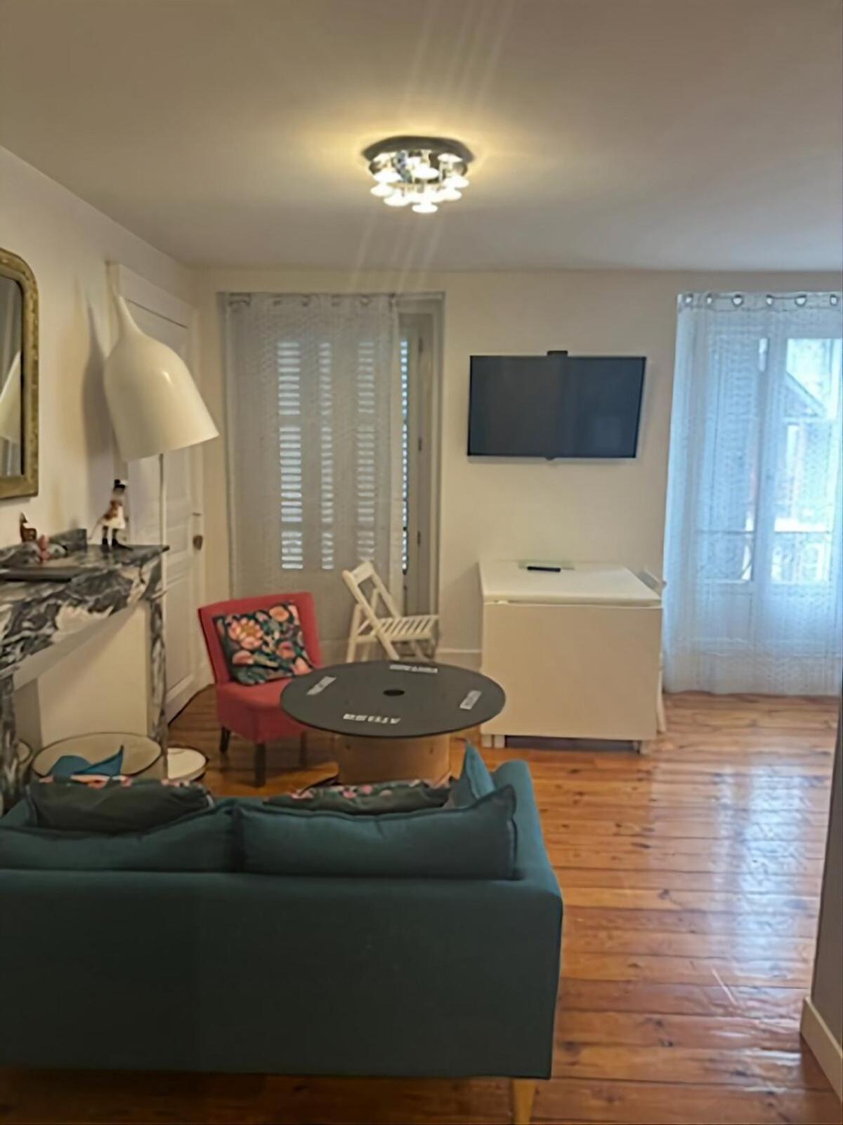 Appartement T2 4 Personnes Wifi Et Climatisation Bagnères-de-Luchon Exteriör bild